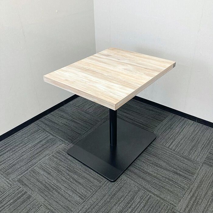 オカムラ アルトピアッツァシリーズ カフェテーブル MB29AE MW74 W750×D600×H720 天板：ビンテージエルム/脚：ブラック 2020年製 中古 ➉