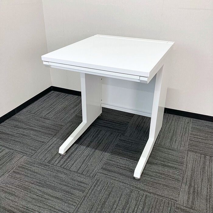 オカムラ アドバンスシリーズ 平デスク 3V20AN MK28 W600×D700×H720 ネオホワイト 2016年製 中古