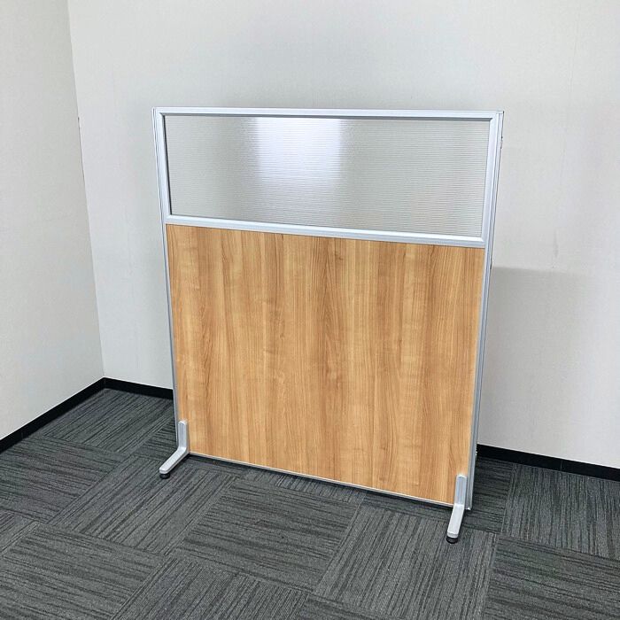 ローパーティション［安定脚付き］ W1200×D32×H1400 ナチュラルウッド 中古