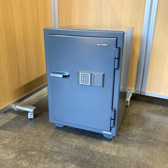 日本アイ・エス・ケイ 耐火金庫 KMX-50EA 質量：110kg W475×D529×H697 グレー 2017年製 中古